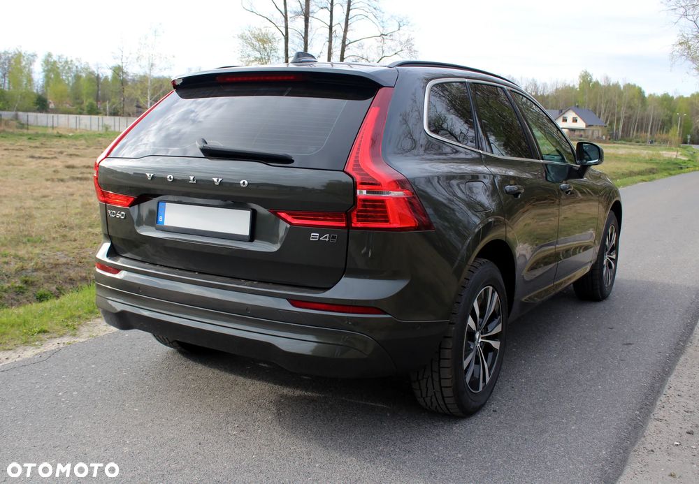 Volvo XC 60 B4 D AWD Geartronic Momentum Pro - 6