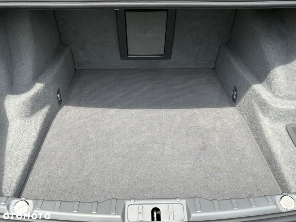 BMW Seria 7 740d xDrive - 17