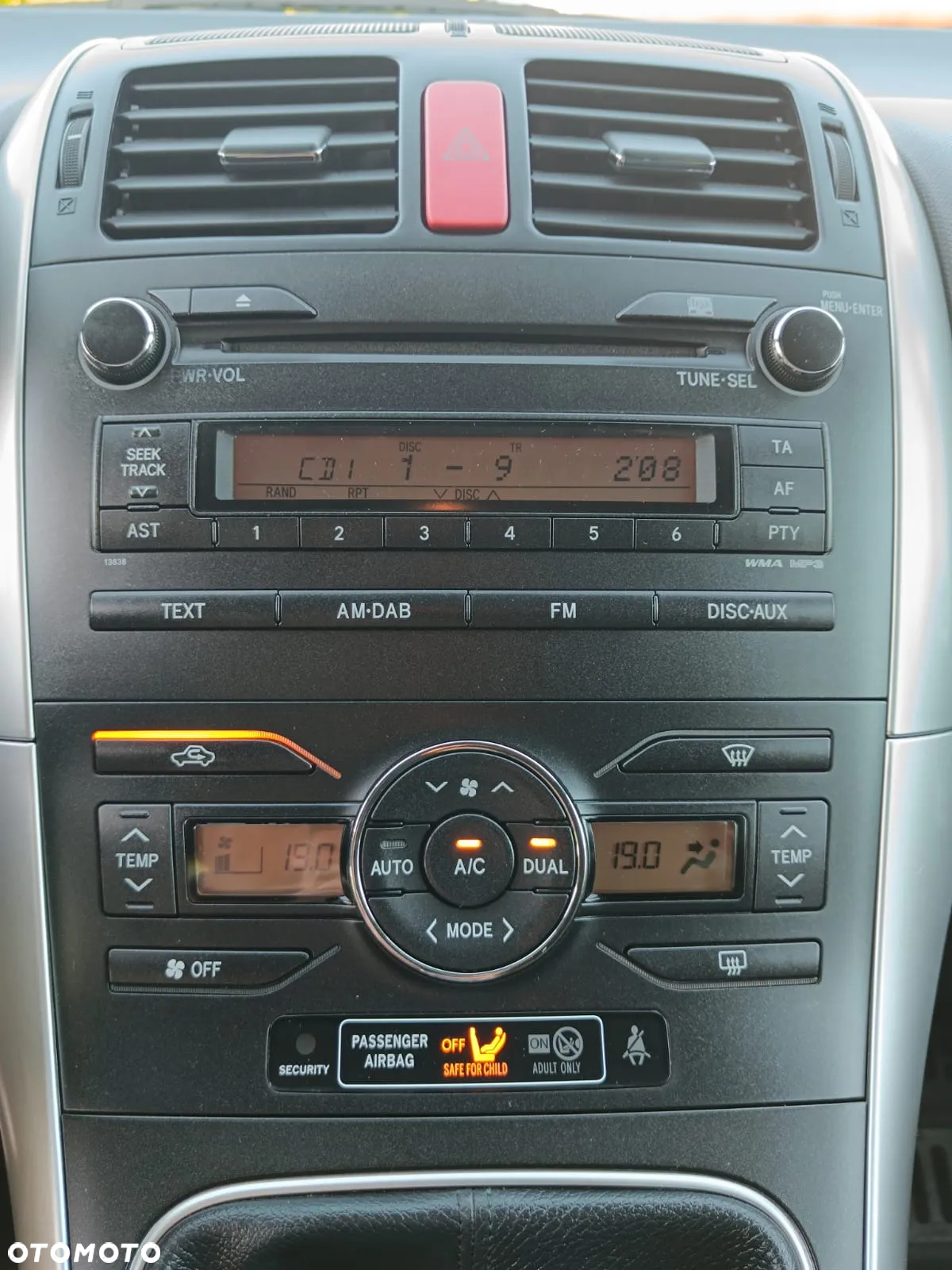 Toyota Auris 1.6 Dynamic - 18