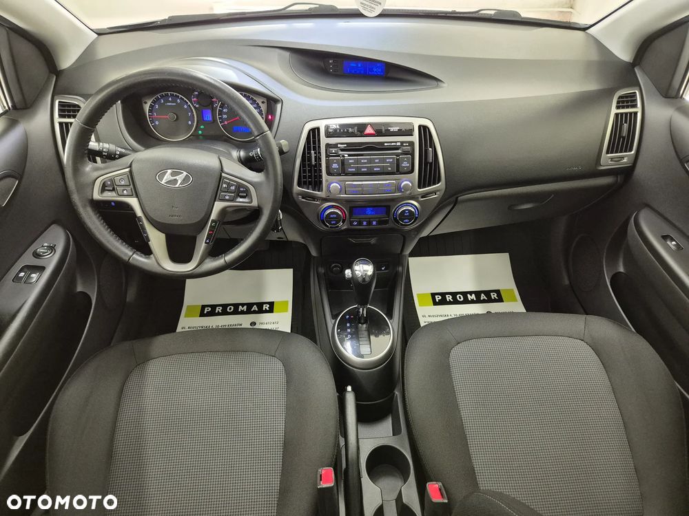 Hyundai i20 1.4 Automatik Comfort - 35
