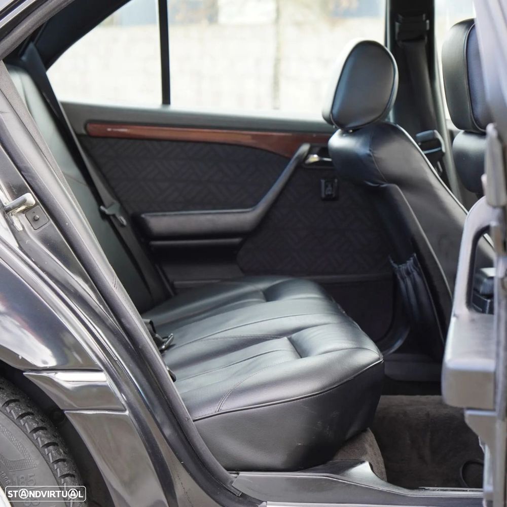 Mercedes-Benz C 200 D Elegance - 20