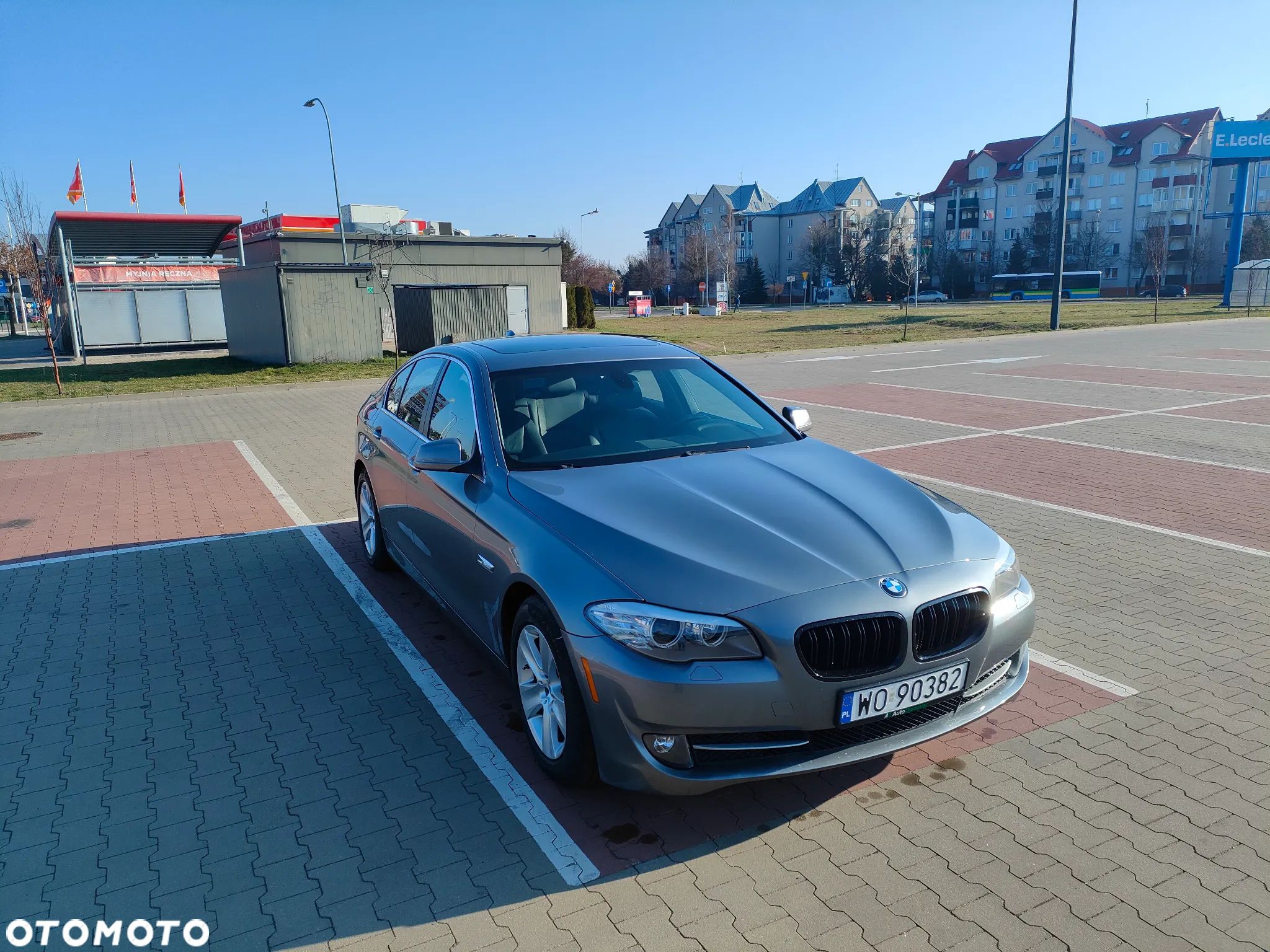 BMW Seria 5 528i - 1