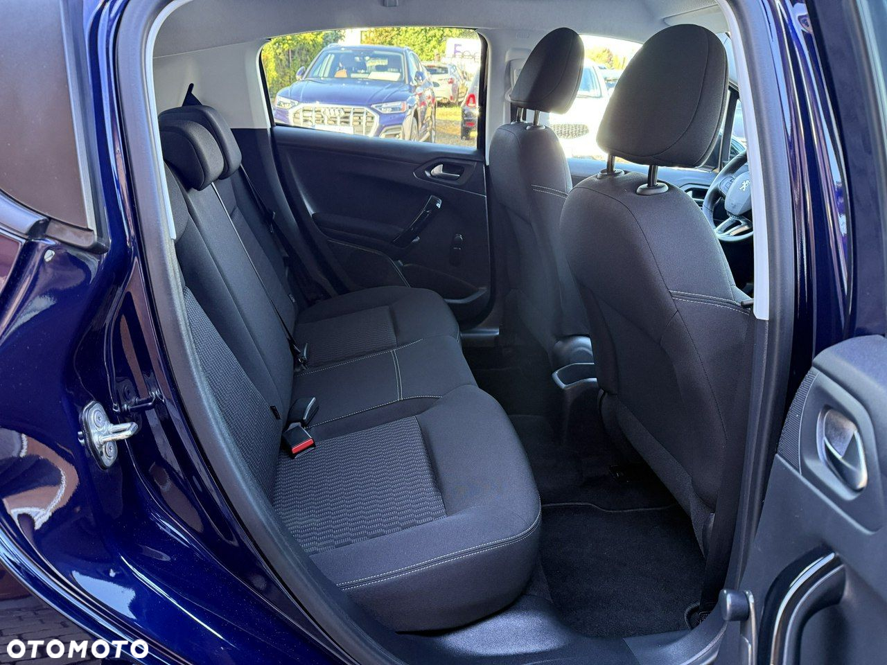 Peugeot 208 1.2 PureTech Style - 25