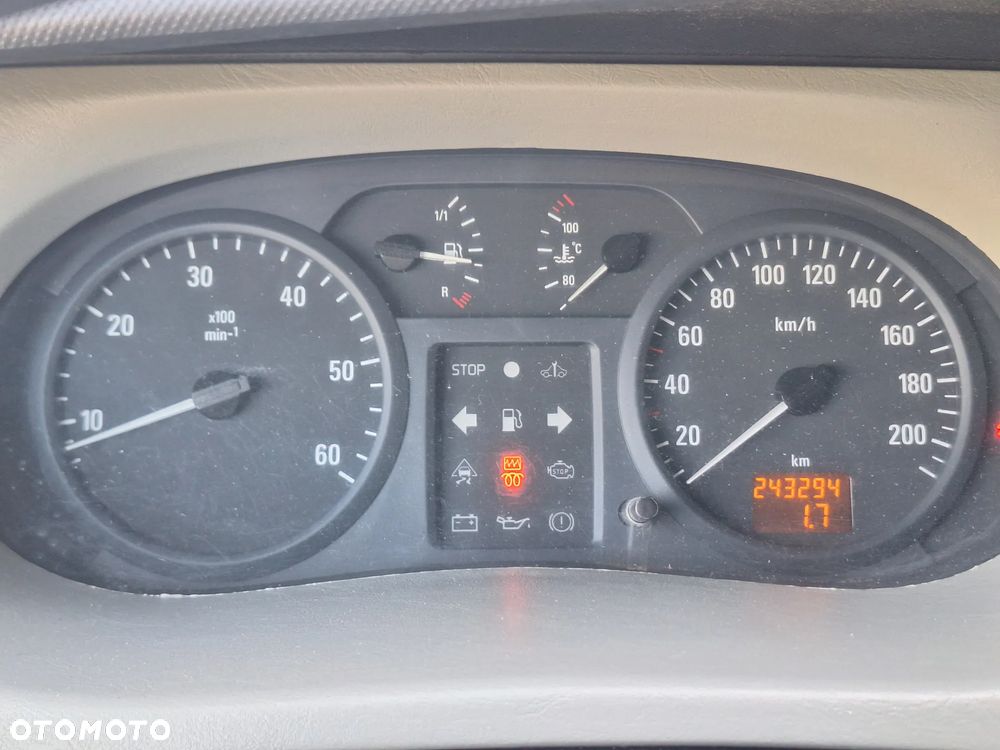 Opel Vivaro - 20
