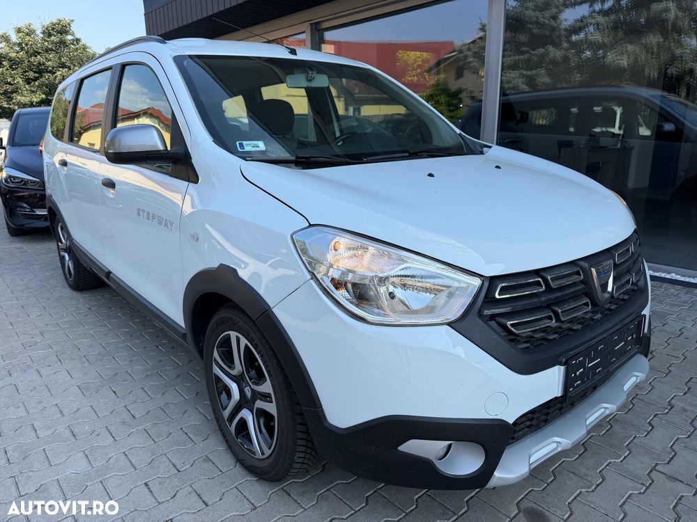 Dacia Lodgy TCe 130 GPF Stepway - 8