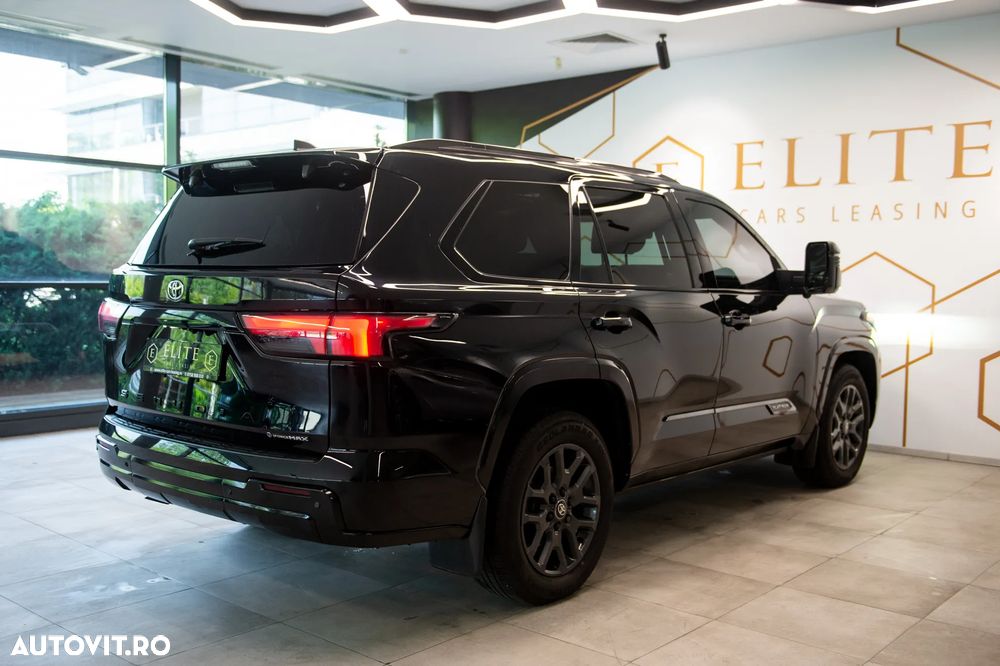 Toyota Sequoia - 11