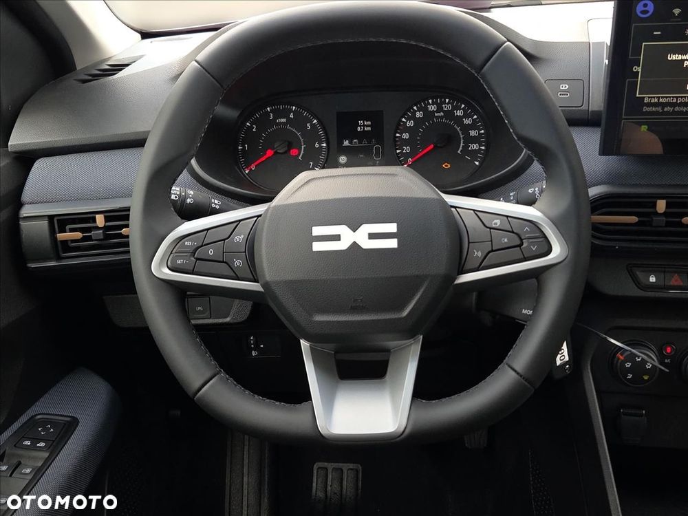 Dacia Sandero - 8