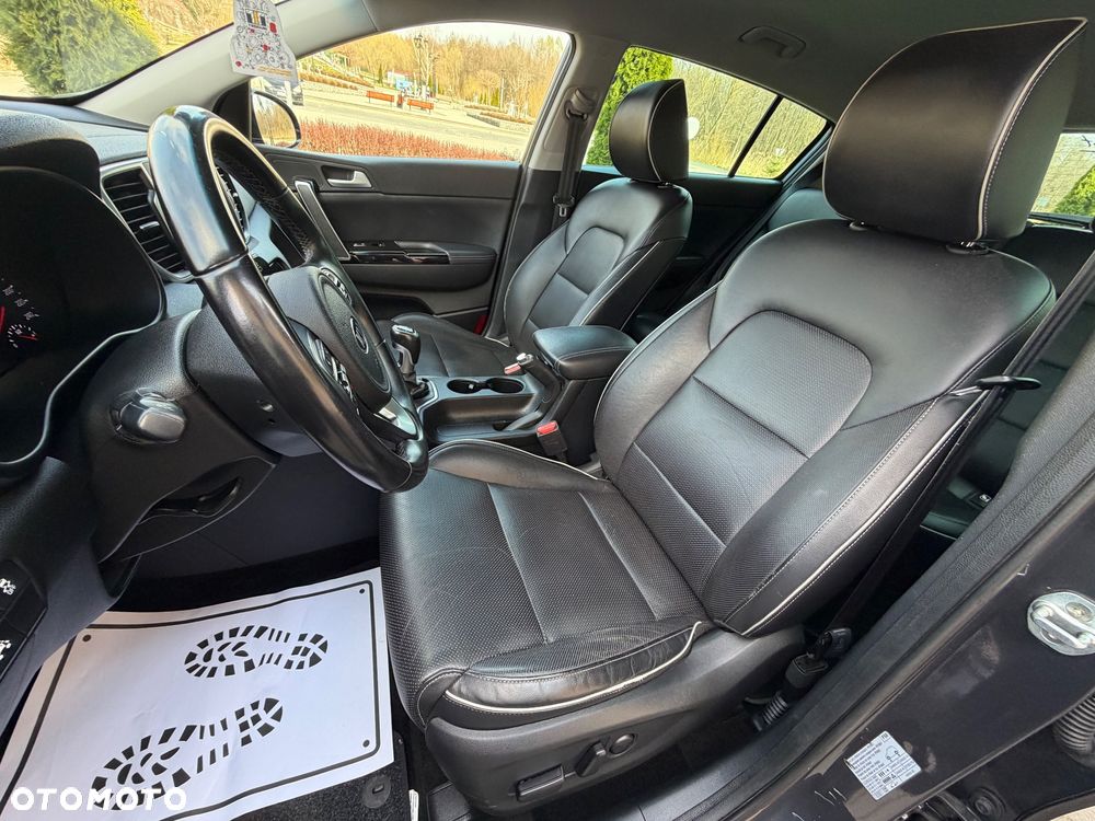 Kia Sportage 1.6 GDI Black Edition 2WD - 20