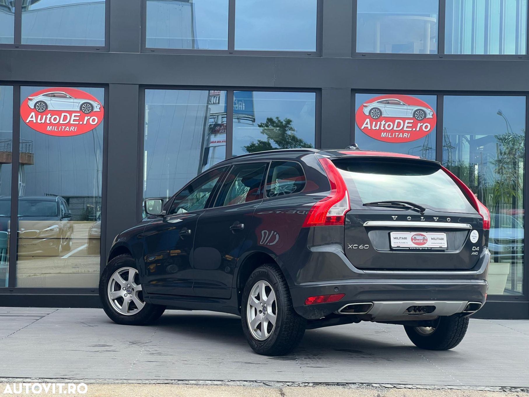 Volvo XC 60 - 4