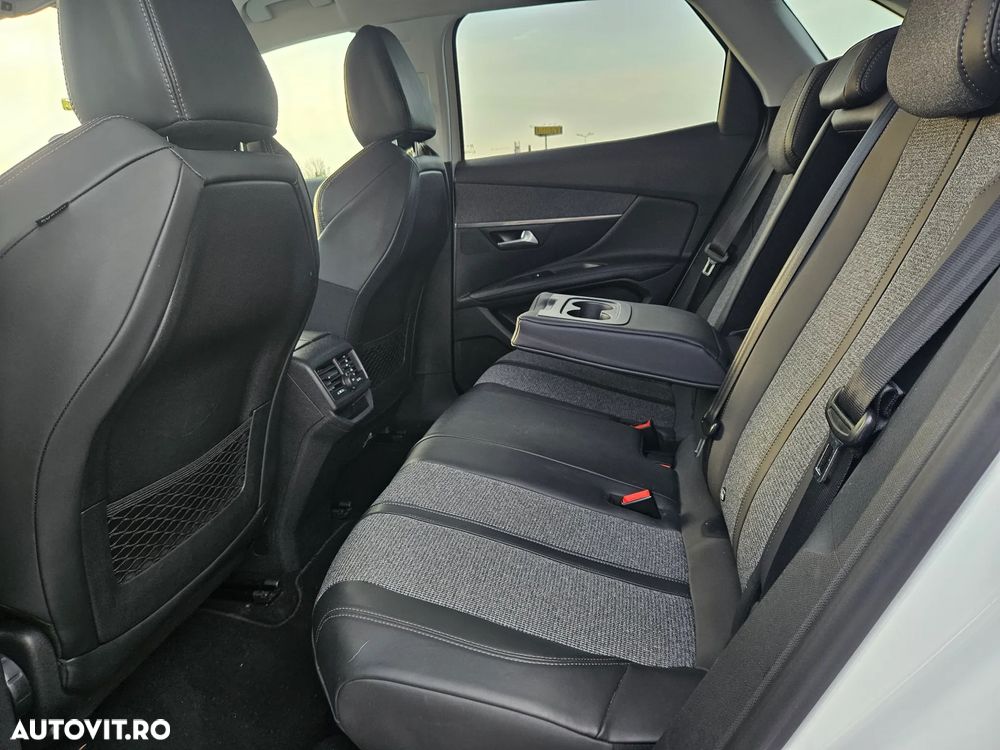 Peugeot 3008 PureTech 130 Stop & Start EAT6 Allure - 15