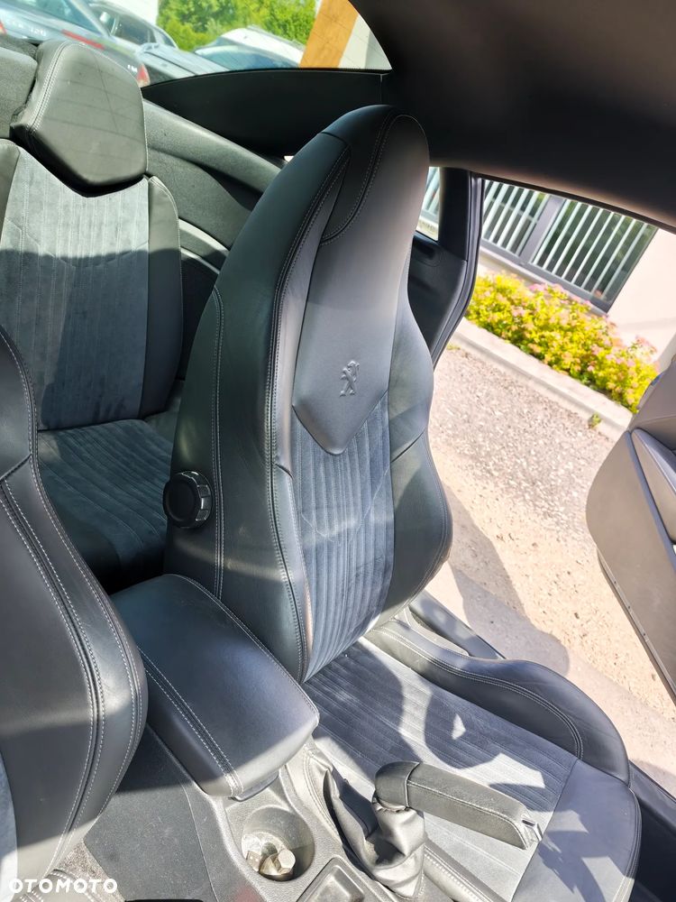 Peugeot RCZ 1.6 THP - 13