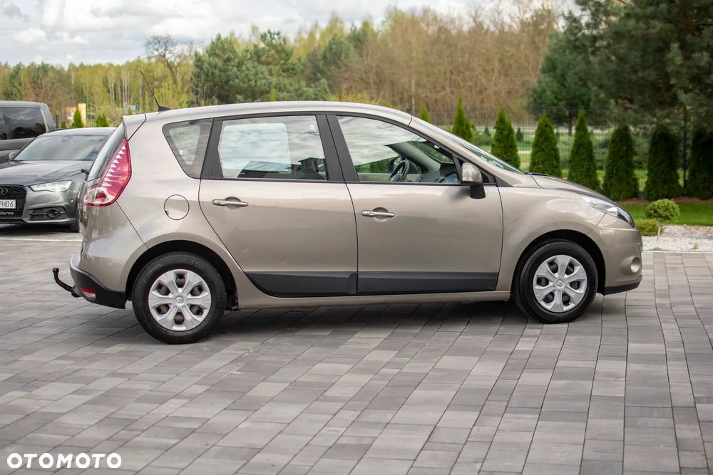 Renault Scenic - 25