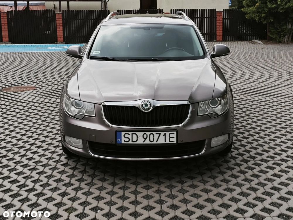 Skoda Superb 2.0 TDI Elegance - 2