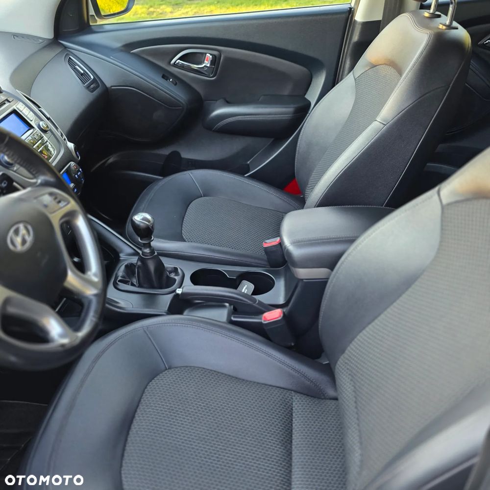 Hyundai ix35 2.0 CRDi 4WD Premium - 10