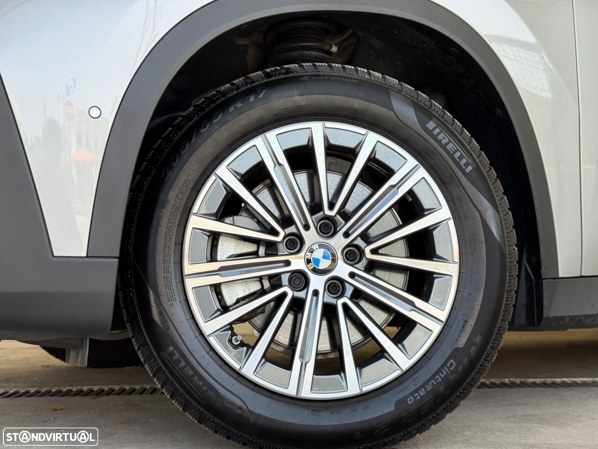 BMW iX1 xDrive30 - 4