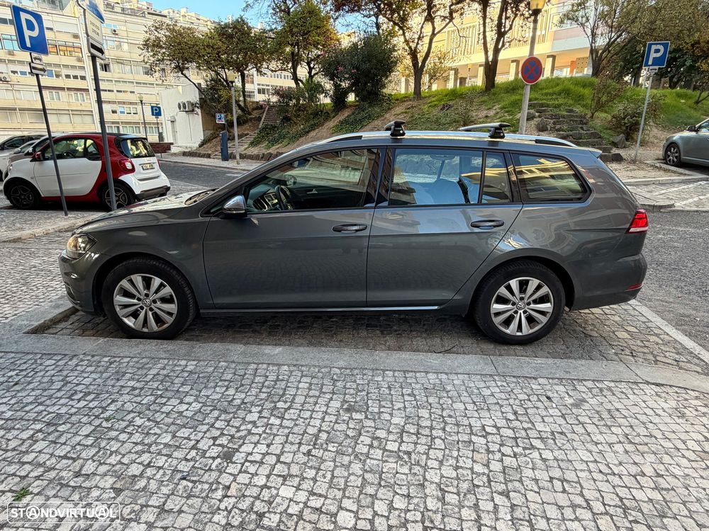 VW Golf Variant 1.6 TDi Confortline - 9