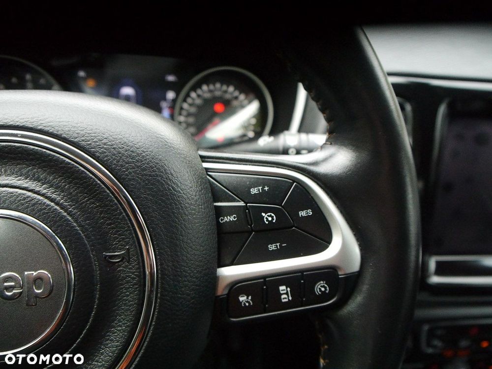 Jeep Compass 2.0 MultiJet Active Drive Automatik Limited - 32