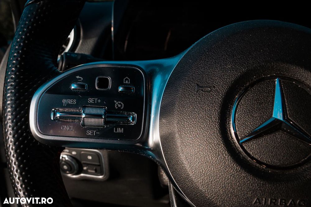 Mercedes-Benz GLB 180 7G-DCT - 23