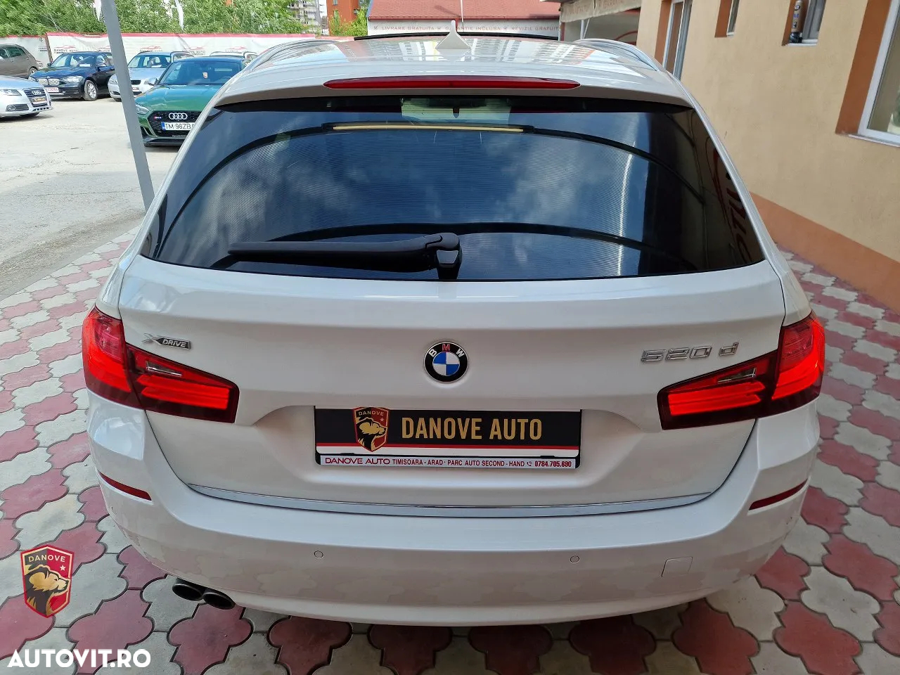 BMW Seria 5 520d xDrive Touring Aut. Luxury Line - 10