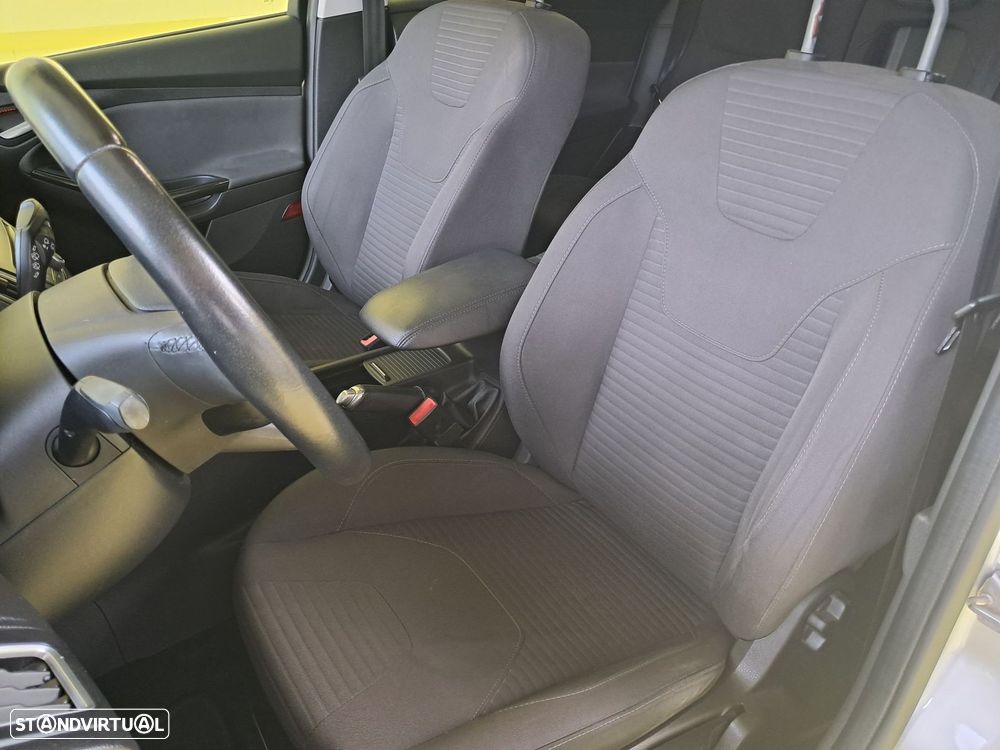 Ford Focus 1.0 EcoBoost Titanium - 11