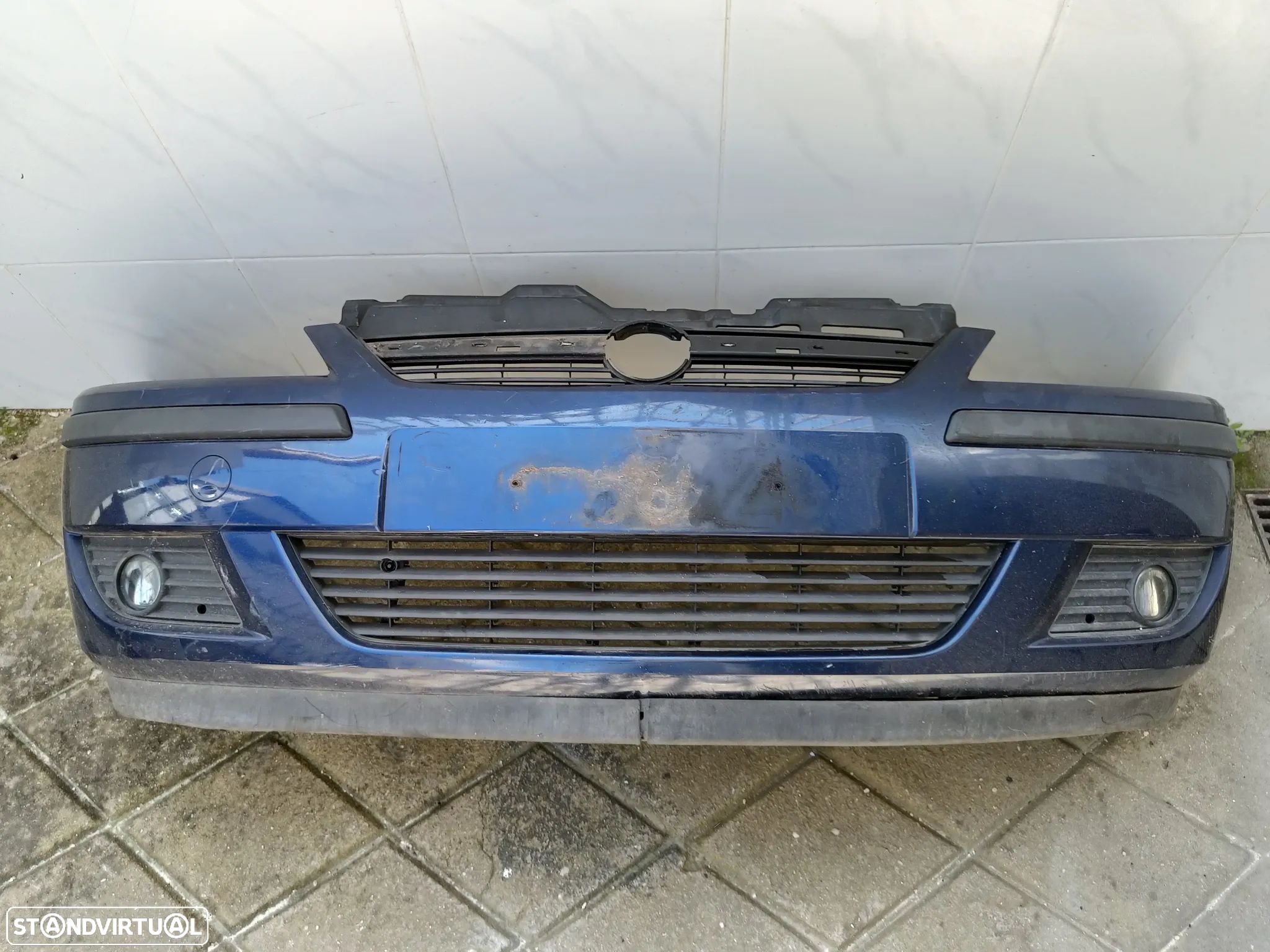 Para choques Opel corsa C 2005 - 1