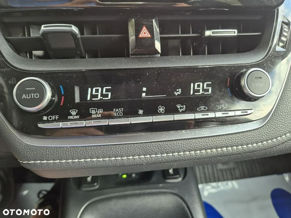 Toyota Corolla - 27