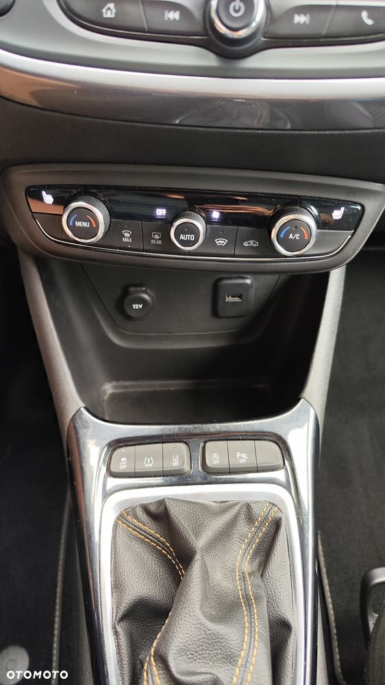 Opel Crossland X 1.2 Start/Stop Innovation - 36