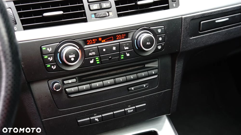 BMW Seria 3 318d DPF Edition Sport - 6
