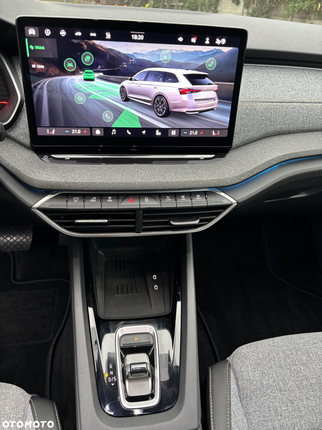 Skoda Octavia Combi 2.0 TDI DSG Edition - 20