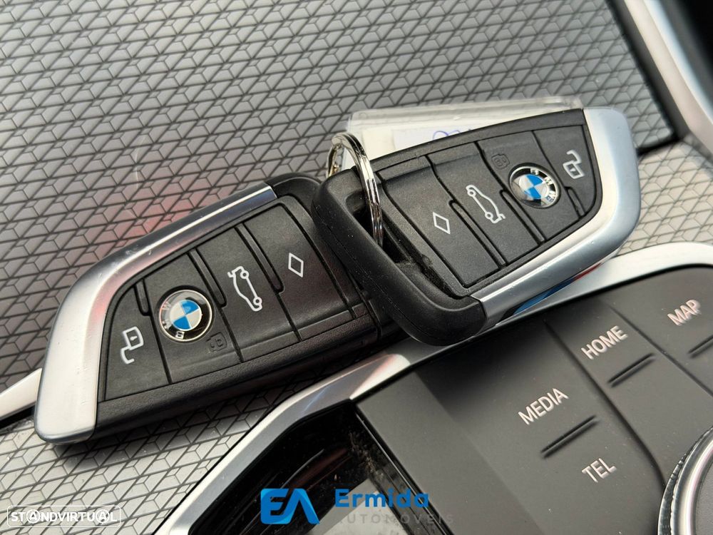 BMW 330 - 42