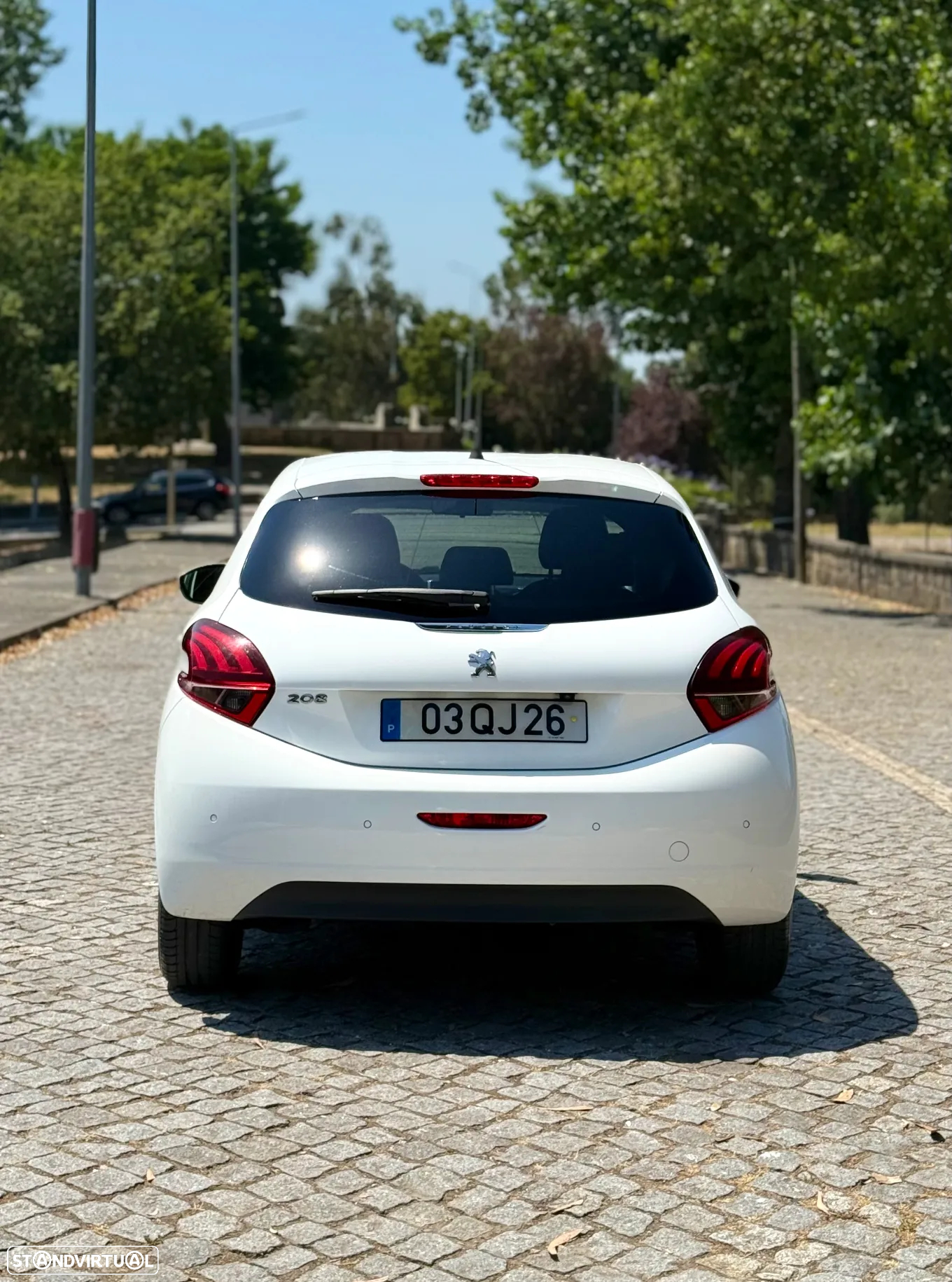 Peugeot 208 1.2 PureTech Allure - 6