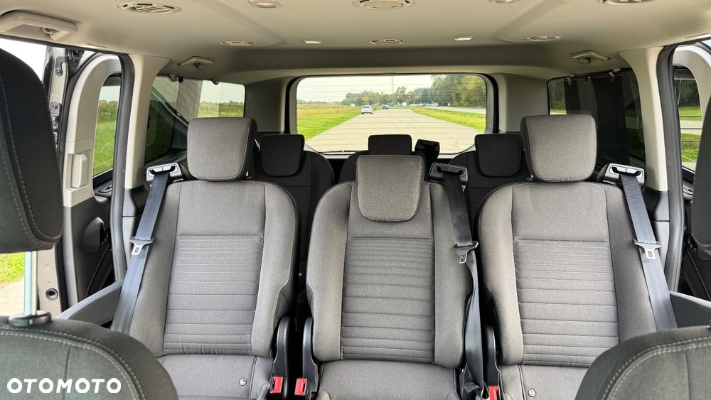 Ford Tourneo Custom - 6