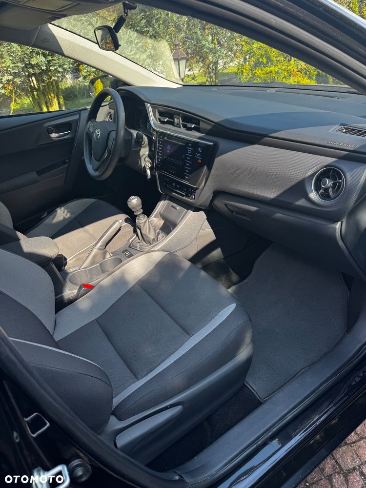Toyota Auris 1.33 VVT-i Active - 13