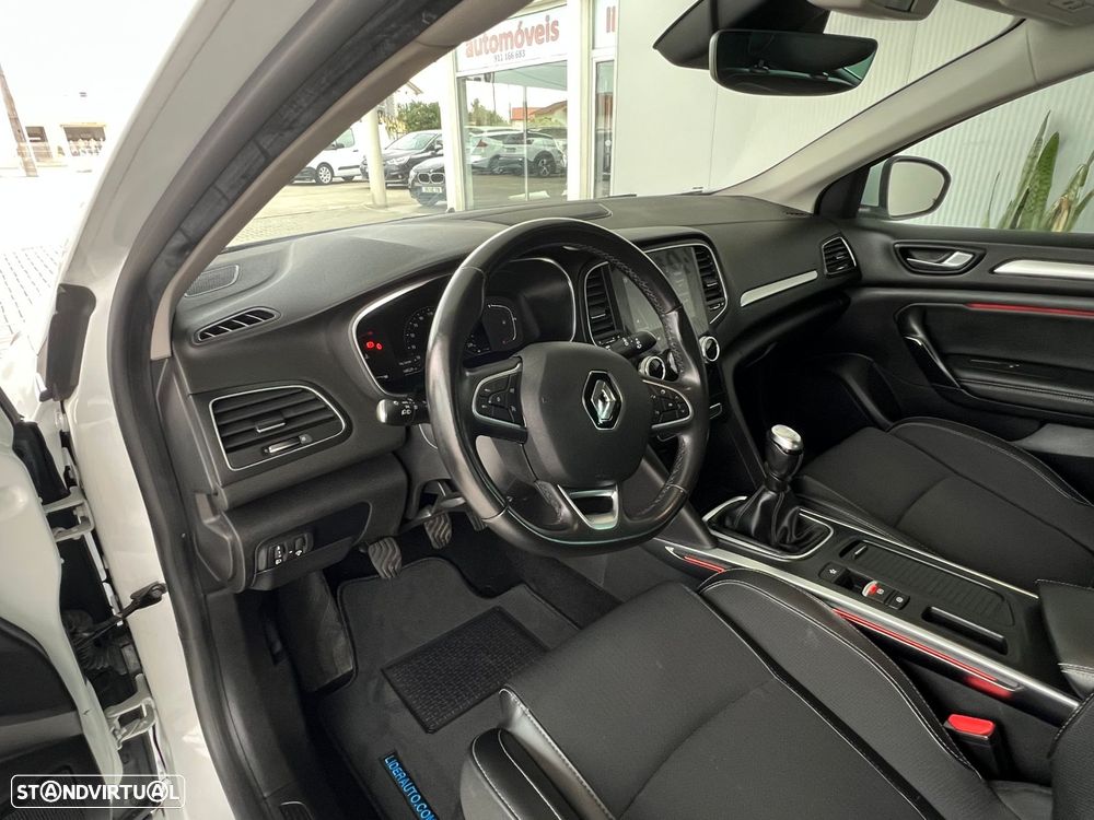 Renault Mégane Sport Tourer 1.5 Blue dCi Intens - 11