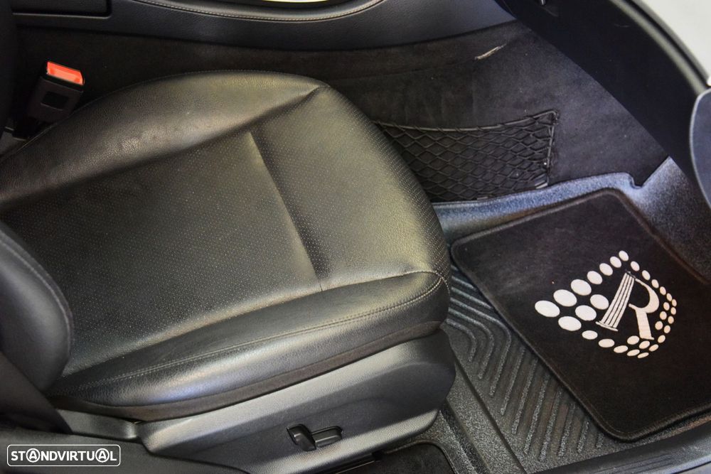 Mercedes-Benz E 200 d Exclusive Line 7L - 24