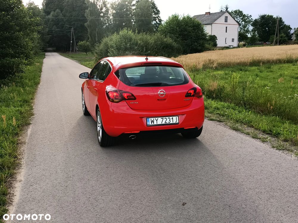 Opel Astra 1.4 T Enjoy S&S - 5
