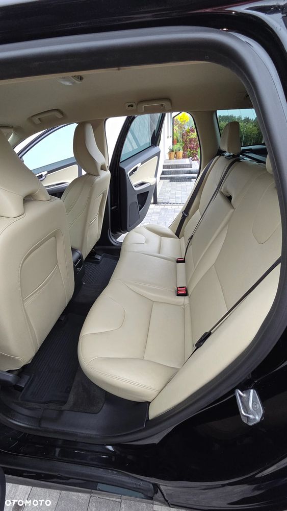 Volvo XC 60 - 18