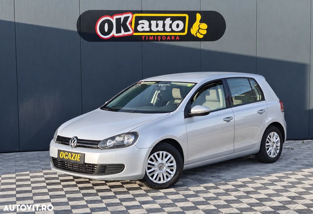 Volkswagen Golf - 1