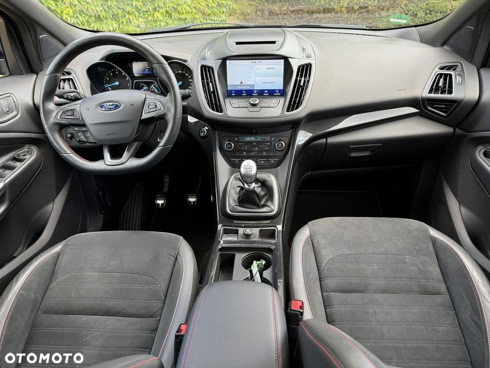 Ford Kuga 1.5 EcoBoost 2x4 ST-Line - 7