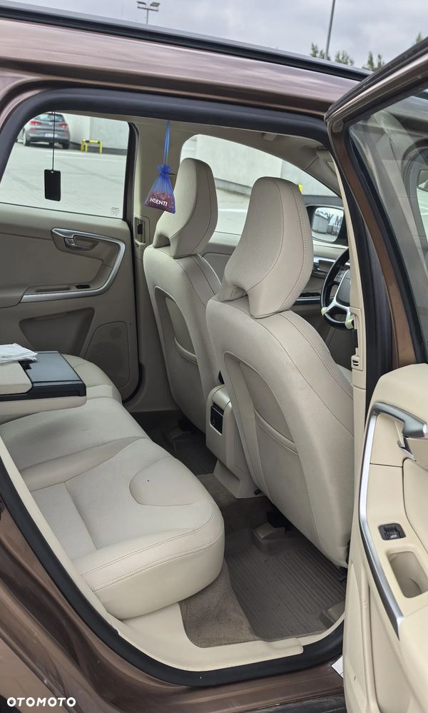 Volvo XC 60 - 11