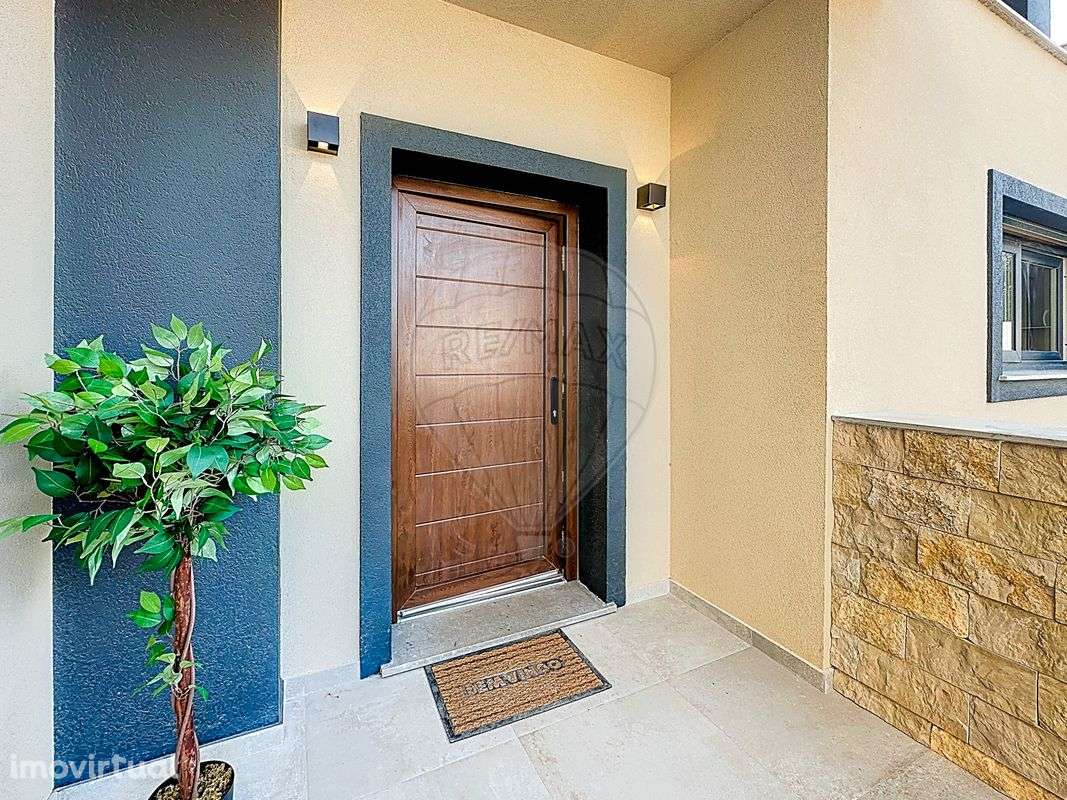 Moradia T3 para venda - Grande imagem: 2/23