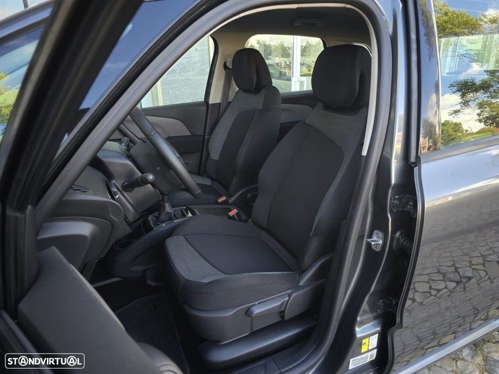 Citroën C4 Picasso 1.6 HDi Attraction - 6