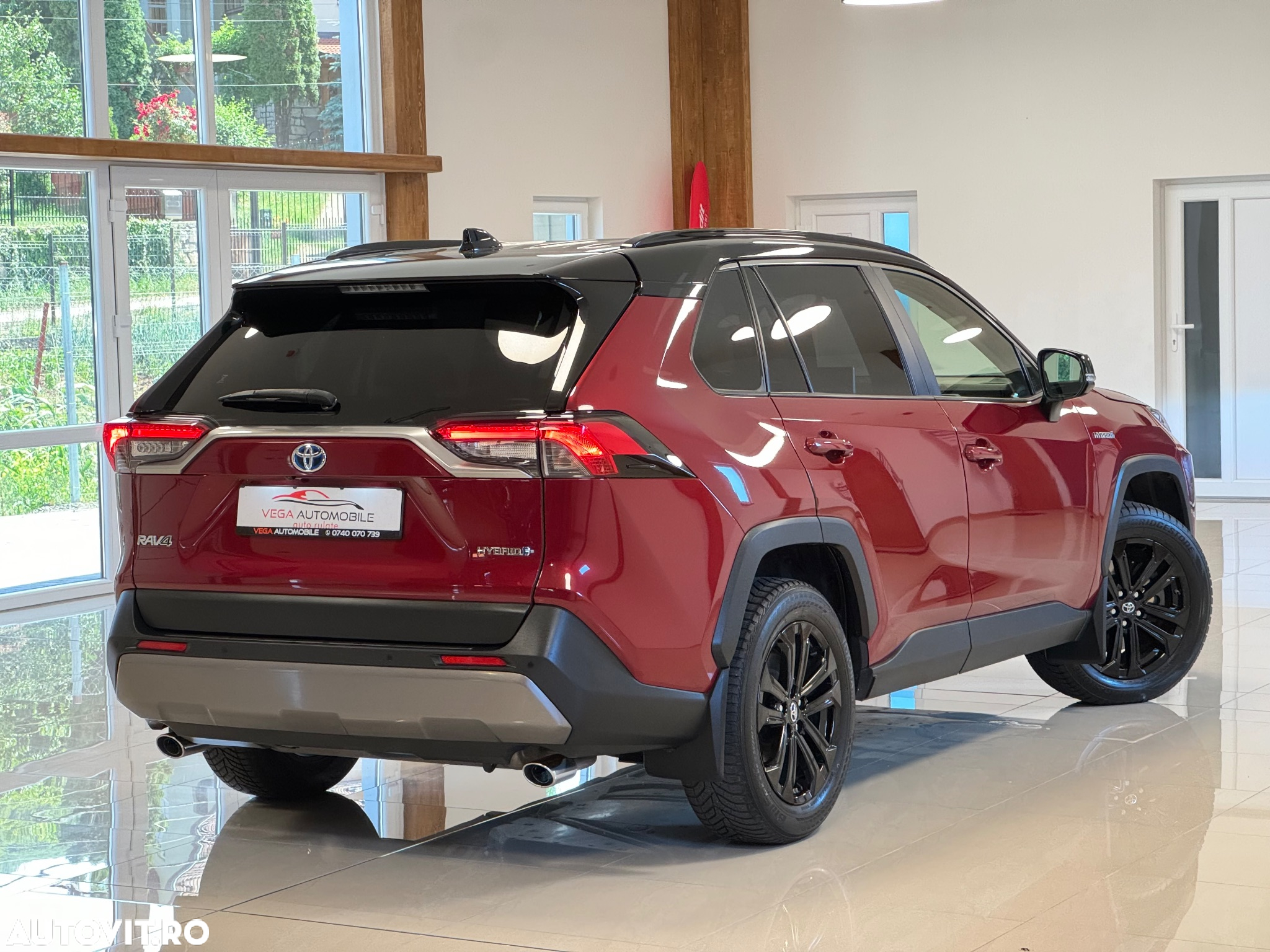 Toyota RAV4 2.5 4x2 Hybrid Team Deutschland - 3
