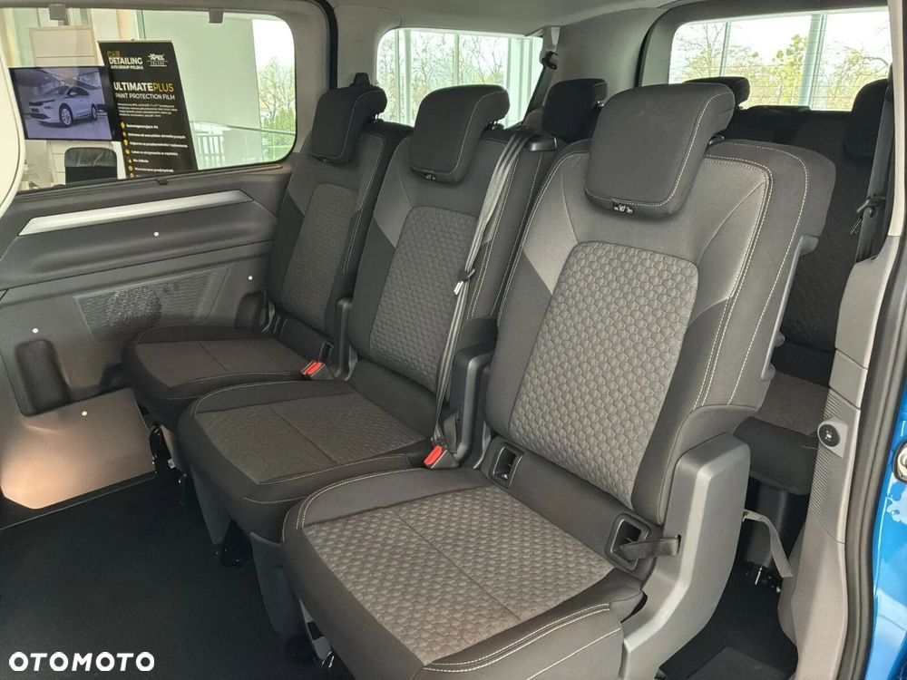 Volkswagen Caravelle - 13