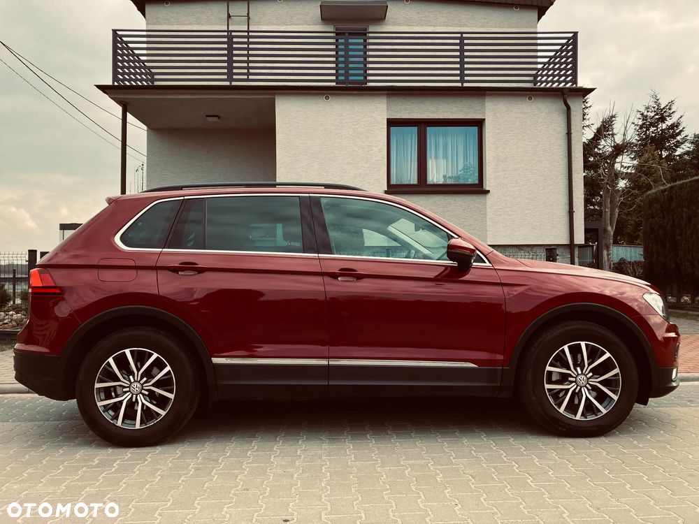 Volkswagen Tiguan ver-2-0-tdi-bmt-scr-comfortline-dsg - 4