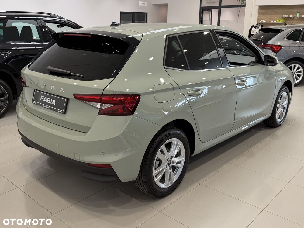 Skoda Fabia 1.0 TSI Drive DSG - 5