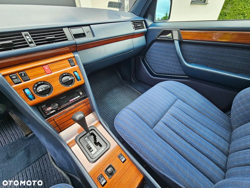Mercedes-Benz W124 (1984-1993) - 15