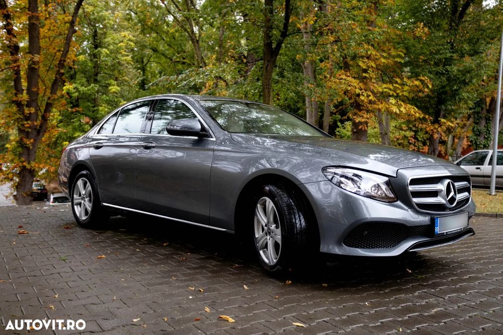 Mercedes-Benz E 220 d 4MATIC Aut. - 2