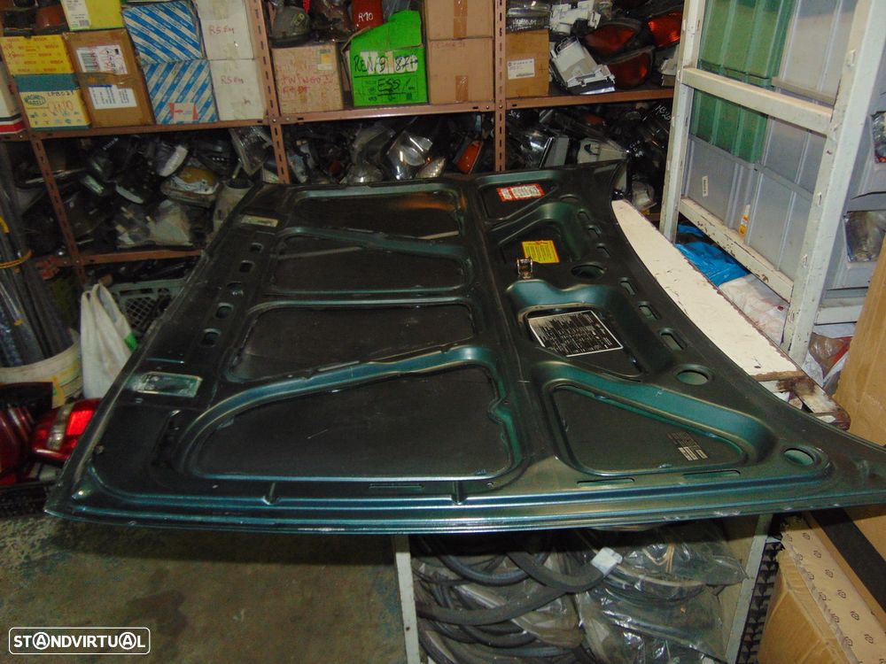 Alfa Romeo 33 capot - 4