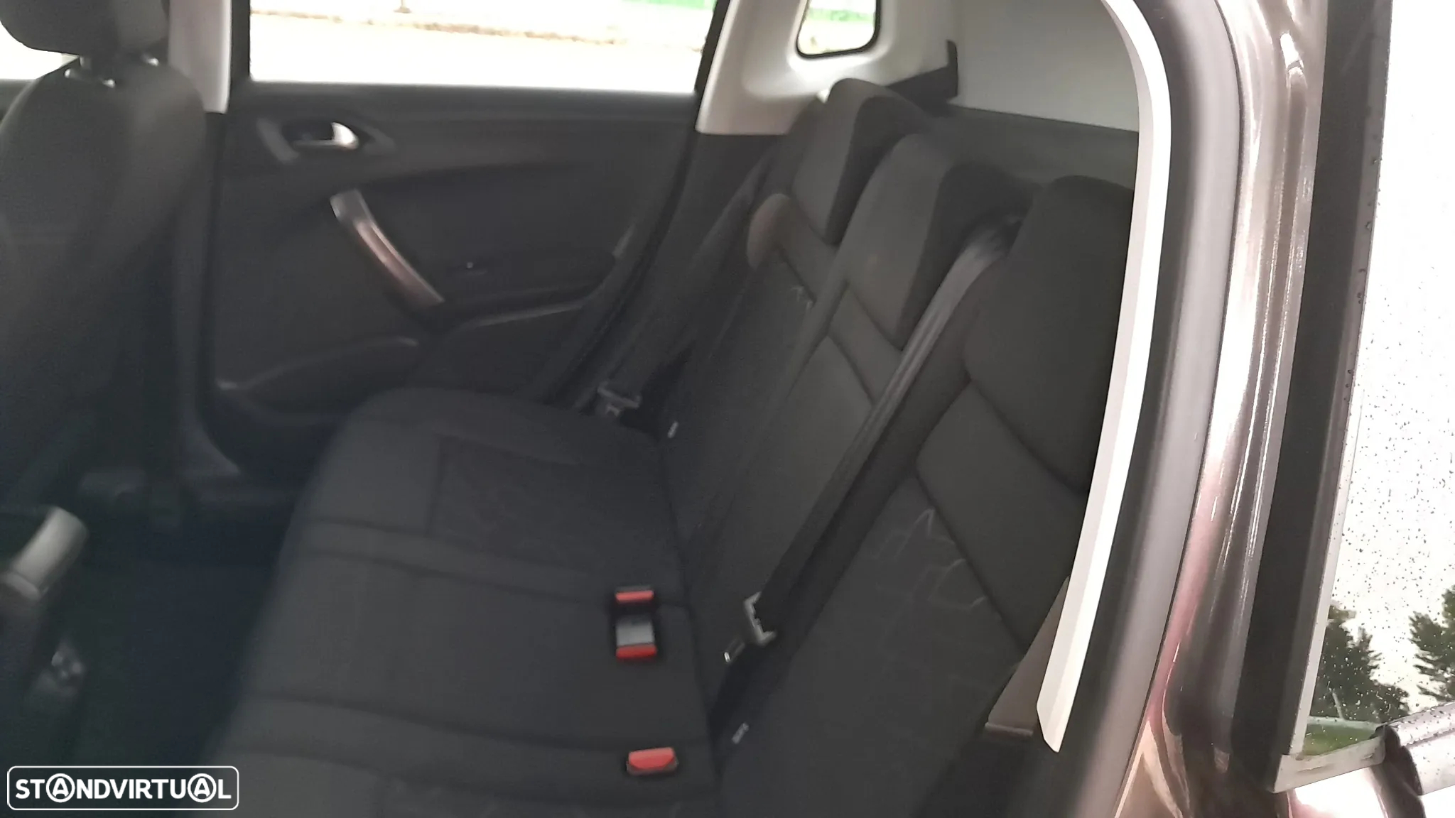 Peugeot 2008 1.6 BlueHDi Style - 14